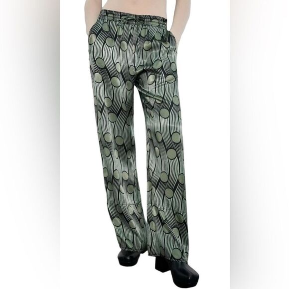 Zara Green & Black Printed Pants(Size Medium) - Picture 4 of 11